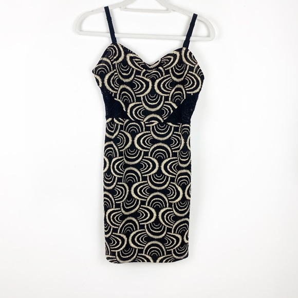 Free People Dresses & Skirts - Free People Lace Mini Dress